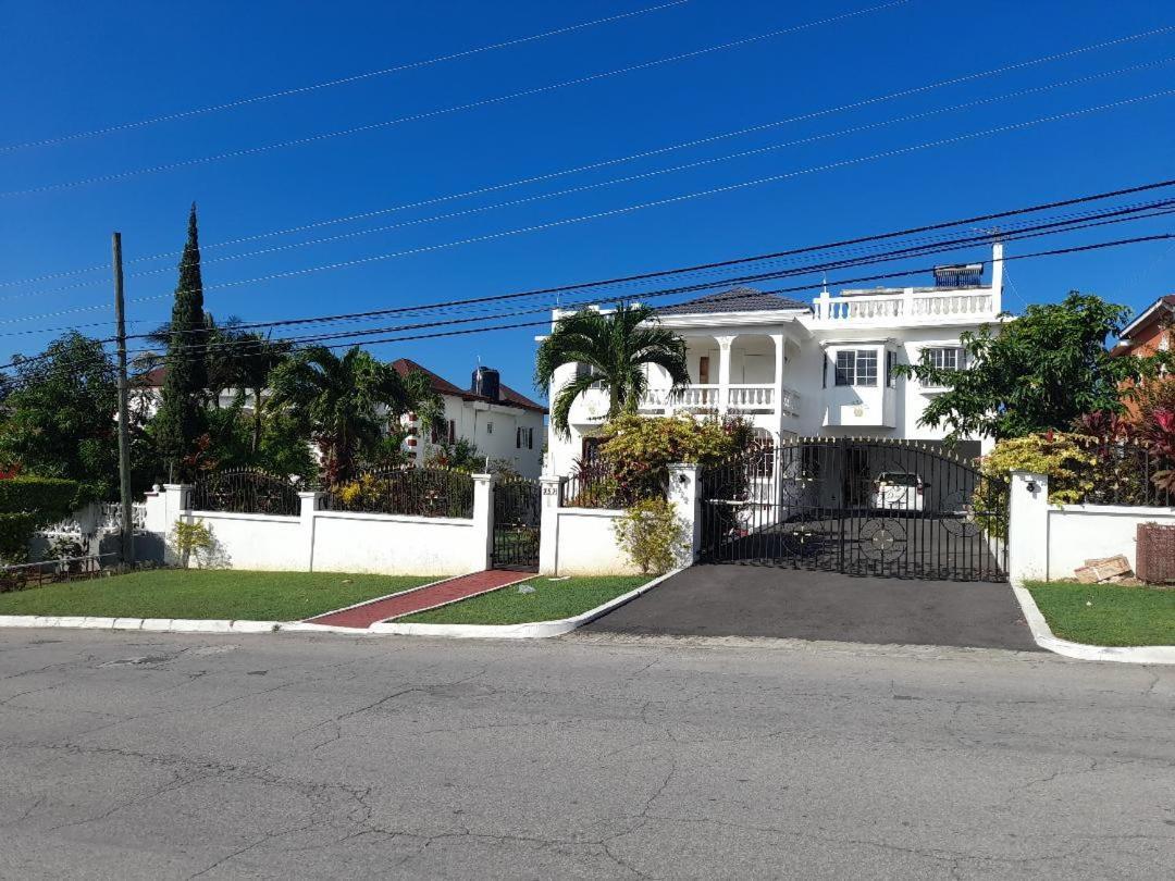 Montego Bay Westgate Hills Jamaica Melrose Place Exterior photo