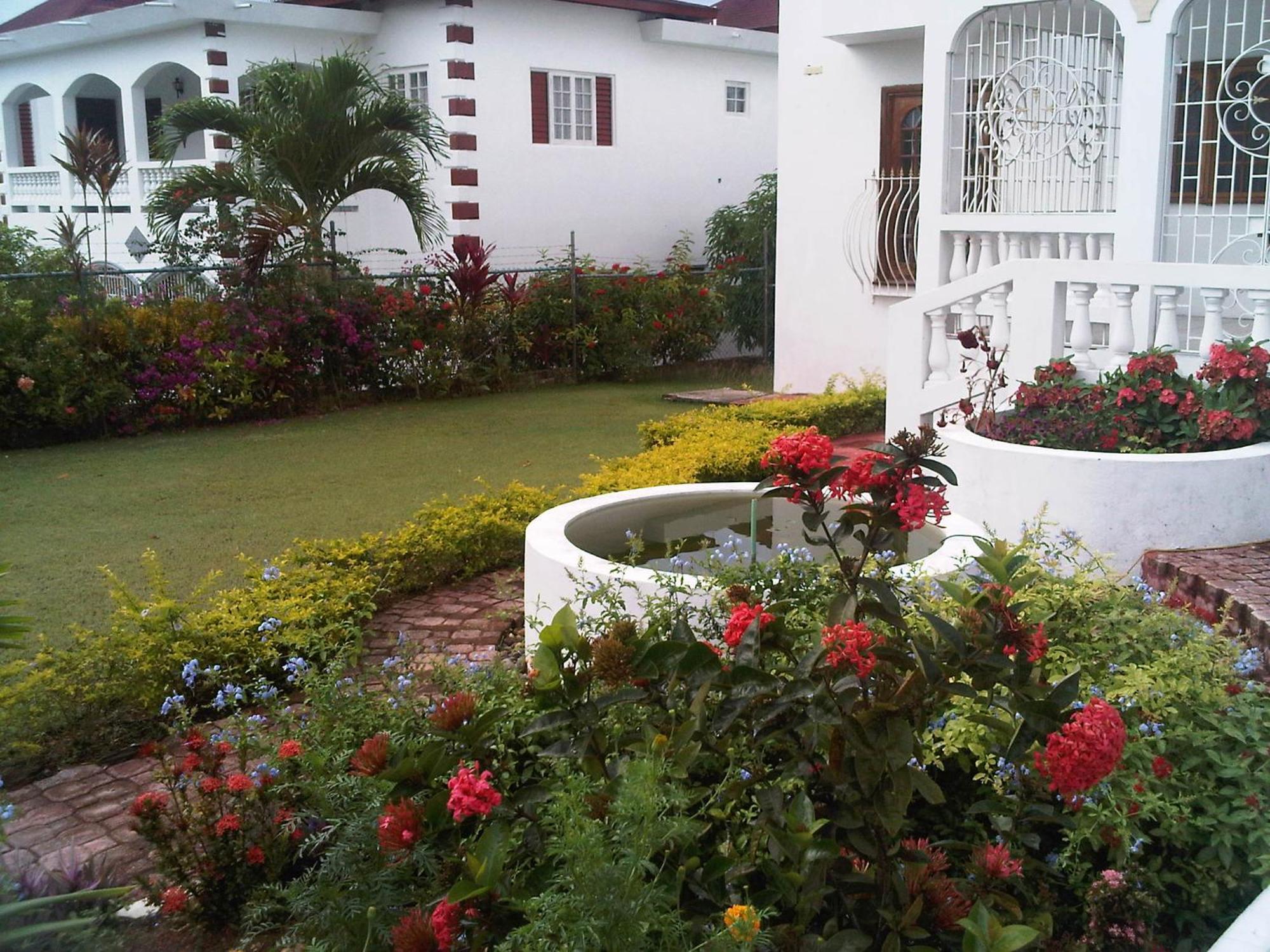 Montego Bay Westgate Hills Jamaica Melrose Place Exterior photo